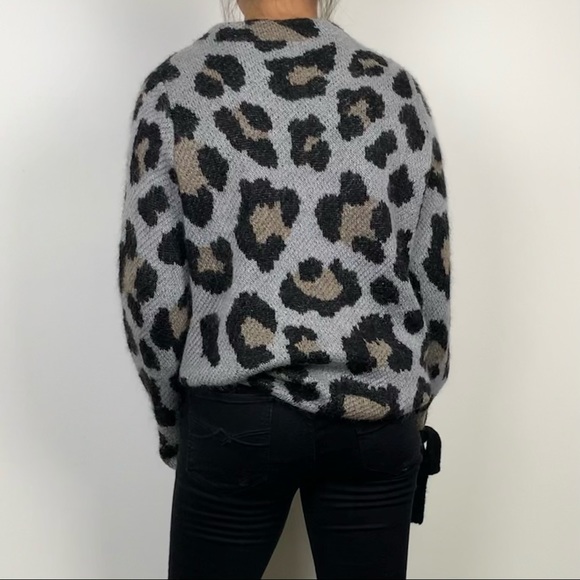 Solar Gray Leopard Print Wool Long Sweater - Picture 4 of 12